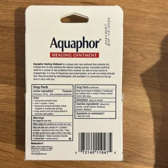Aquaphor Healing Ointment (On The Go size) contains 2 10g tubes - Picture 2 of 2